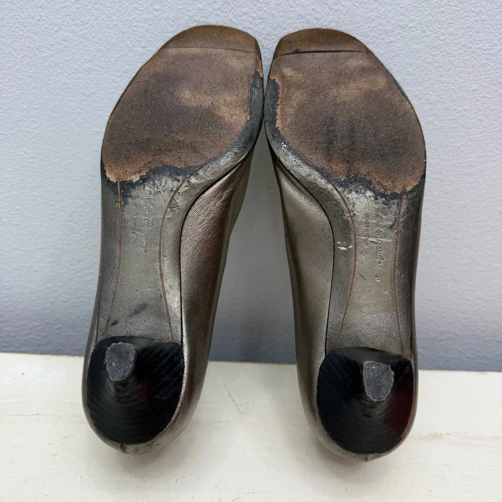 Salvatore Ferragamo Silver Leather Open Toe Kitten Heel Pumps Size 7